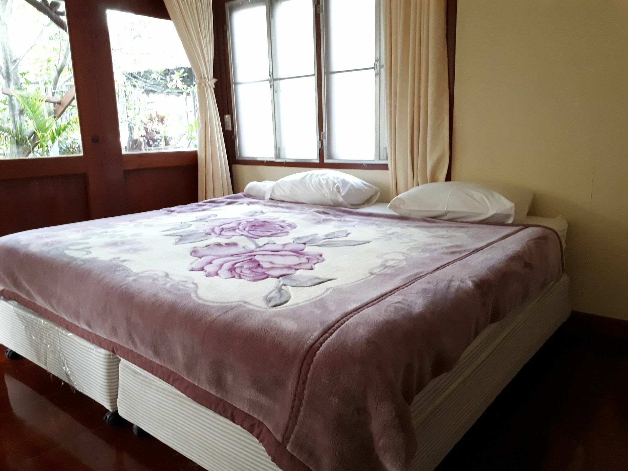 Sansuk Resort Amphava Kültér fotó